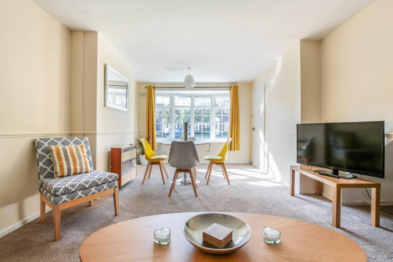 Eaton House Apartment Честър Екстериор снимка