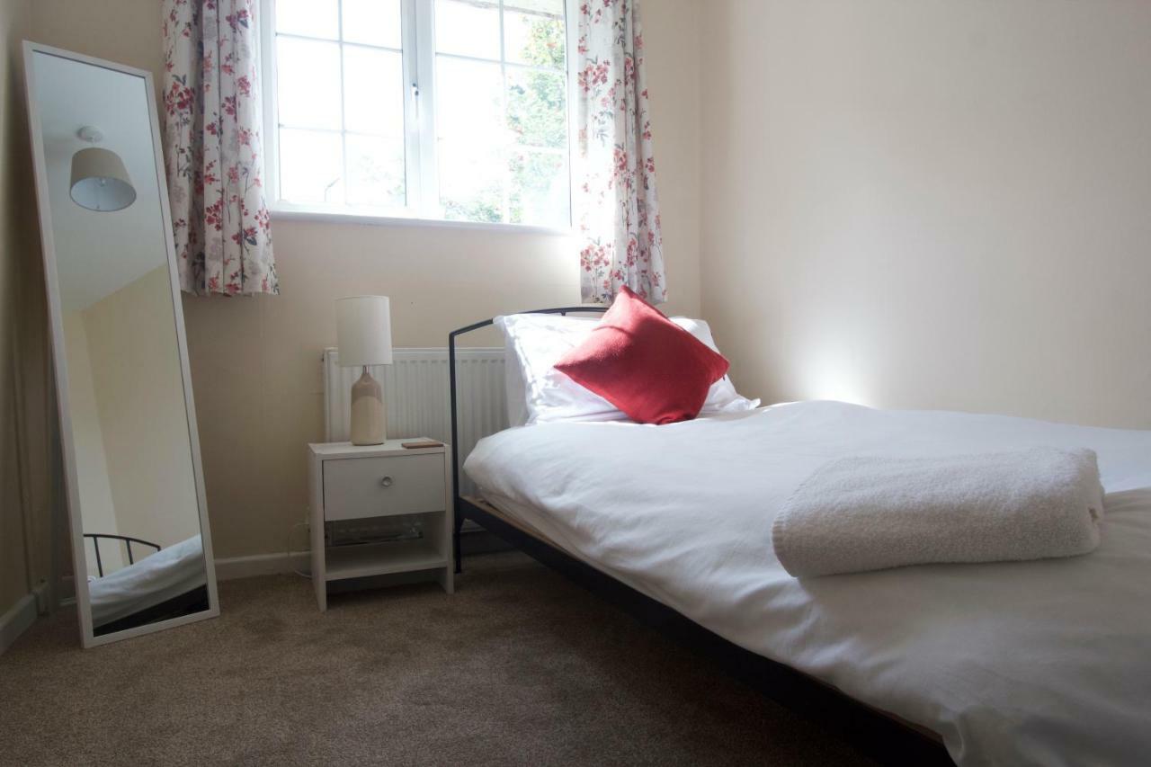 Eaton House Apartment Честър Екстериор снимка